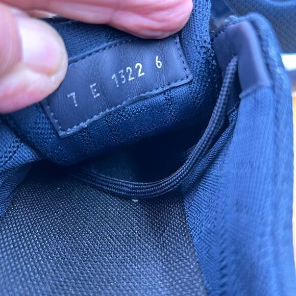 Men's  Fendi unisex chunky Limited edition sneakers, size 7 fits 9 women’s - Picture 6 of 9